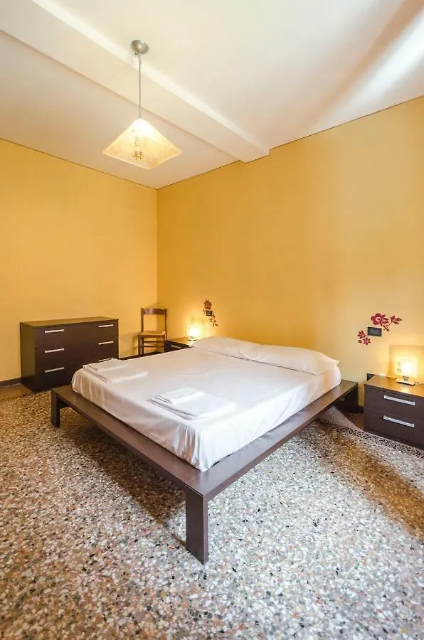 Leprosetti apartment Bologna 0*,